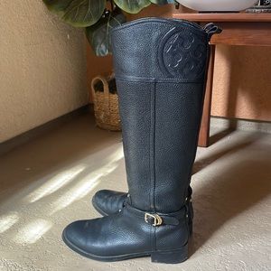 Perfect condition Tory Burch black leather riding boots